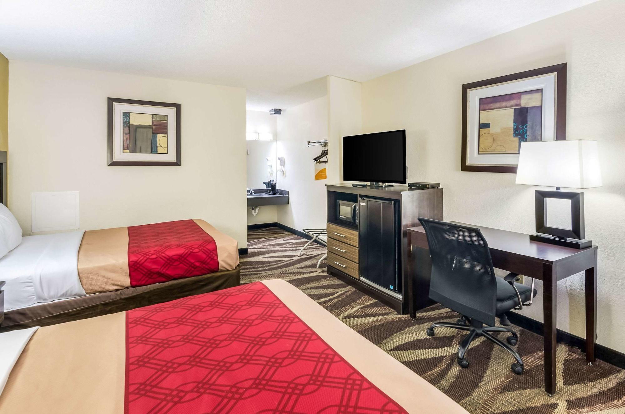 Econo Lodge Glade Springs I-81 Екстер'єр фото